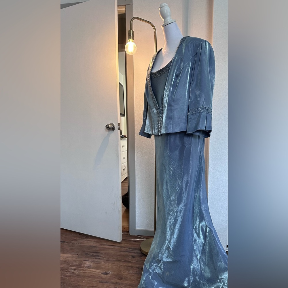 Mother of the Bride/Groom Dress